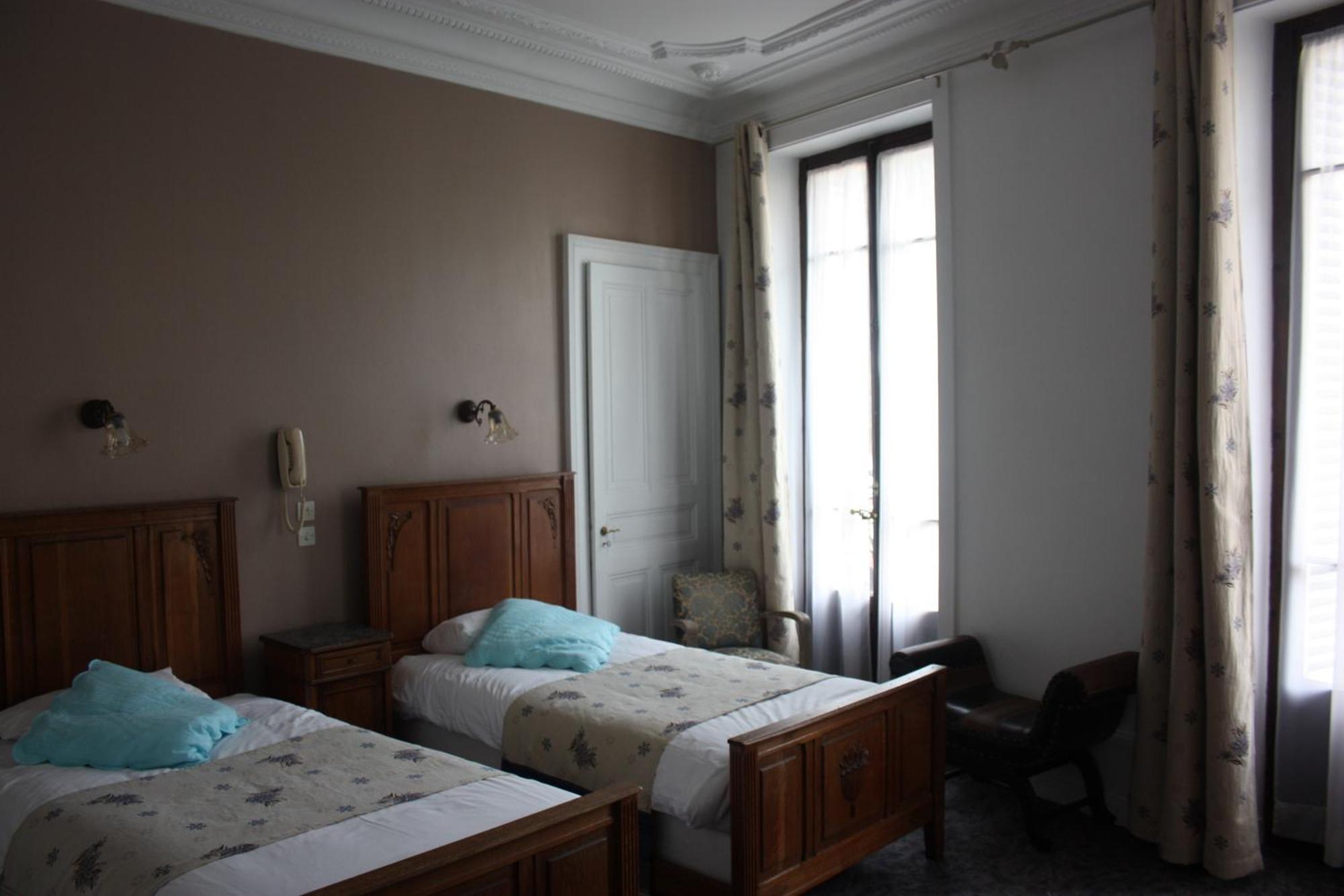Hotel Savoy Aix-les-Bains Eksteriør bilde